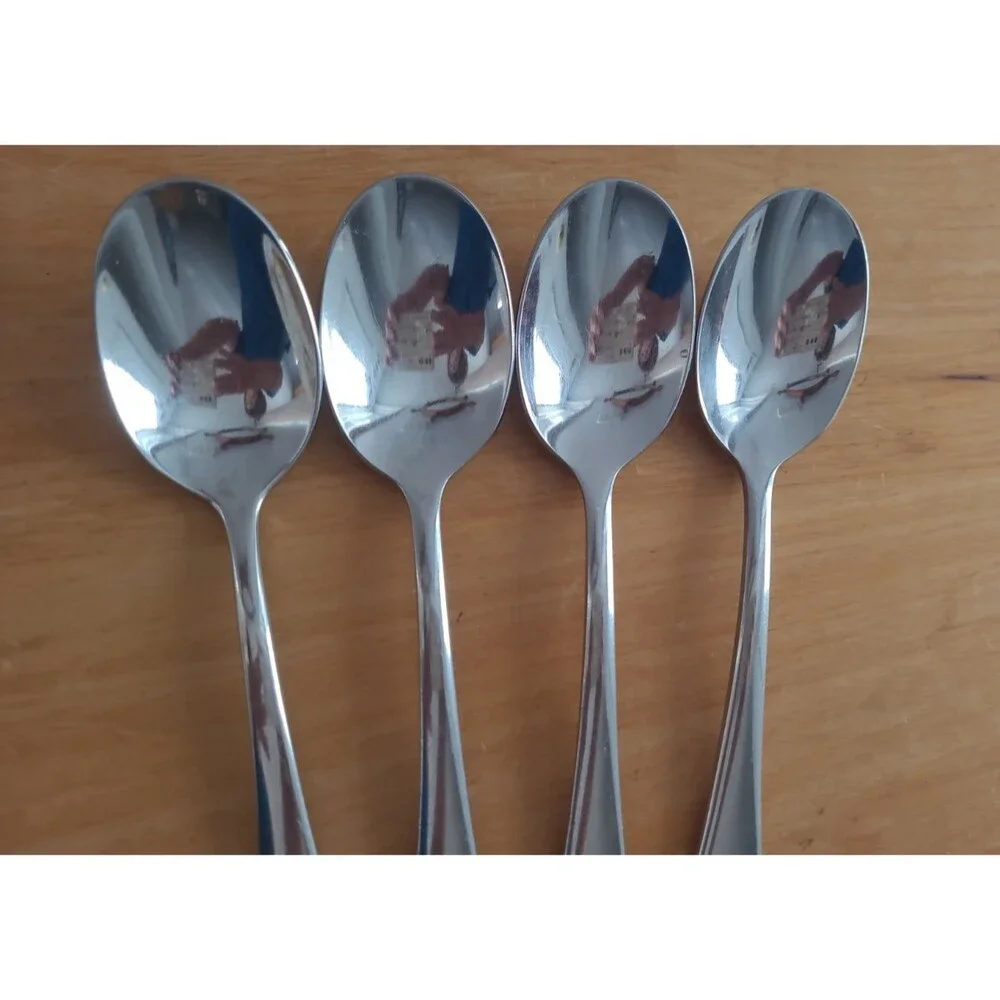 7 Piece Lot Oneida Icarus Glossy Stainless Soup Spoons Tablespoons Teaspoons